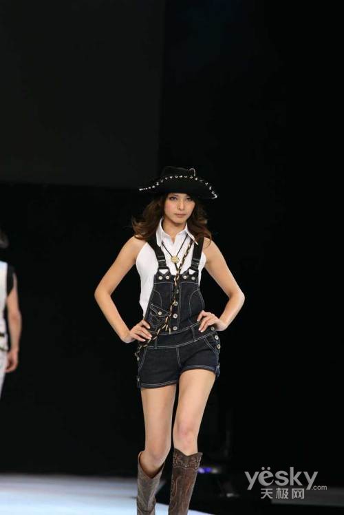 KOBE2008神户时尚盛典新牛仔风加藤夏希