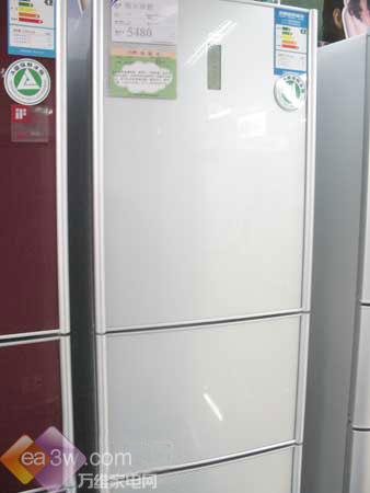 超宽变温设计海尔248升三门冰箱热卖