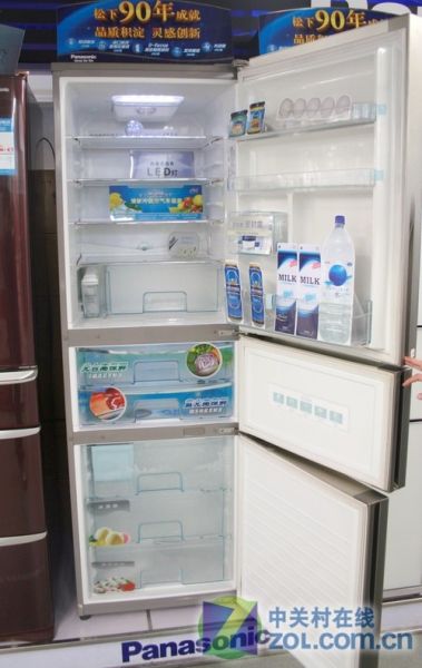 自动制冰技术松下三开门冰箱现9096元