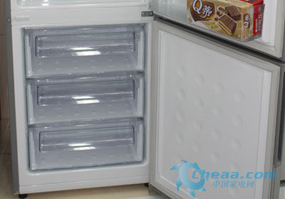 ӵ�ж�����ľ������������ű�������