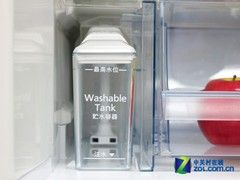全智能操作松下三开门冰箱售价6990元