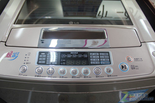时尚尊贵造型LG7kg波轮洗衣机3168元