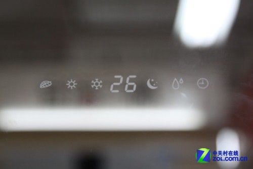 影藏式显示屏伊莱克斯大1P空调3699元