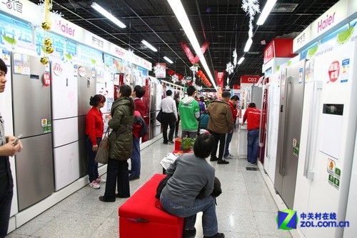 打折疯狂促销 编辑五一家电卖场探班