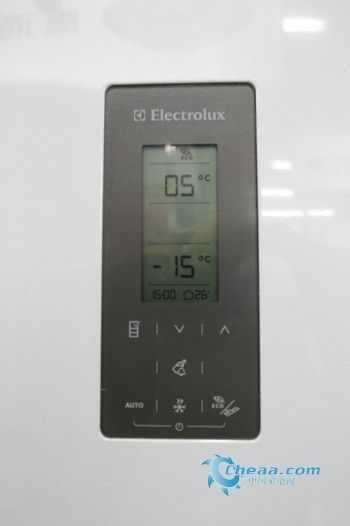 封存食物原味伊莱克斯四门冰箱热销中