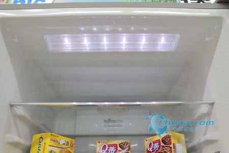 食物鲜润不风干松下300L两门冰箱热销