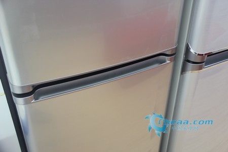 家庭务实之选美菱大容量两门冰箱热销