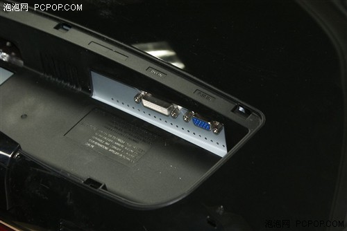 ���Ǿ�Ʒ�����˿�һ�߸߶�22��Һ��(2)