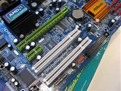 唯一带DisplayPort主板台系780到货