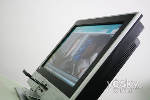 面子就是大26英寸唐朝T200R一体机评测