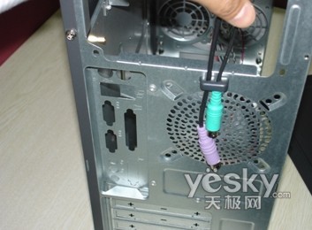 华硕拨开误导谜团网吧机箱应明白消费