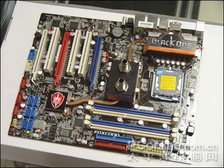 超频尖兵 富士康无敌X48板BlackOps到货_硬件