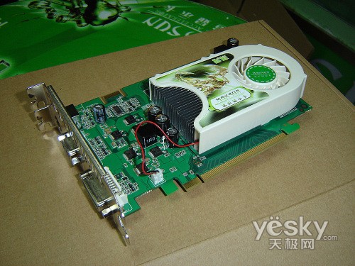 买梅捷NV主板+铭瑄NV显卡即送NVIDIA摄像头