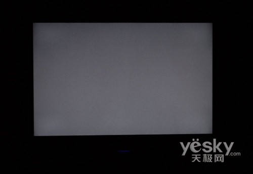 <em>绝色</em>系列<em>姊妹</em>机 三星暗香2433BW评测-中国