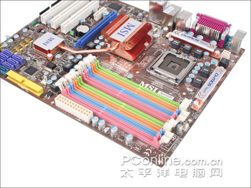 吓死华硕技嘉!微星8内存插槽P45评测