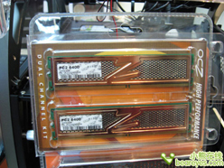 OCZ�����ڴ�ɢ����+2GB��Ʒ�ڴ��399