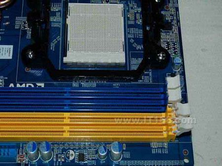 ������ѡ����780G���彵��439Ԫ
