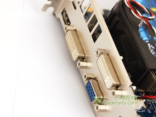 9800GT��HD4830�Ծ����������Ϸ����