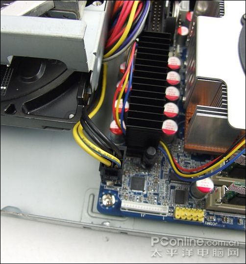 CPUռ���ʽ�1%!��΢HTPC��װ����ʵս