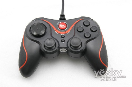 胜利在召唤北通战戟2游戏手柄格斗试玩评测