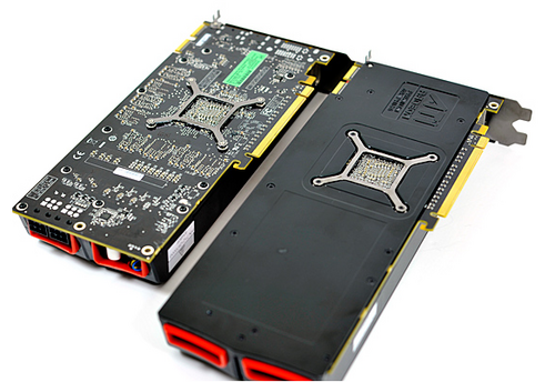 笔记本电脑显卡hd5870跟新出的gt555相比哪个游戏性能