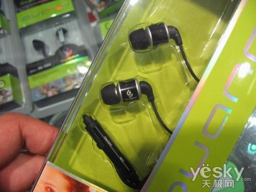 高性价比力作 欧凡OA-1033耳机惊爆价150元_