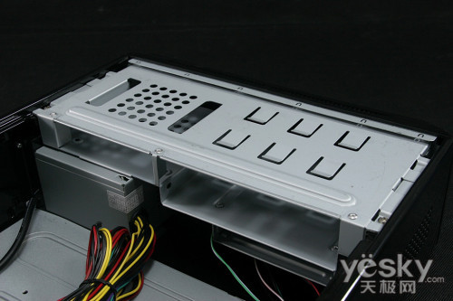 经典酷派的延续 东方城迷你酷派II机箱首测_硬