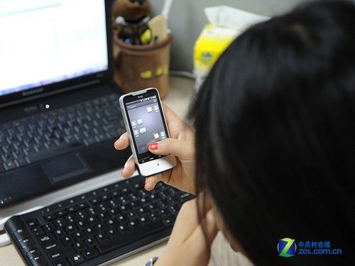 私密性加倍! 看公司情侣玩转<em>Talkbox</em>_硬件_科