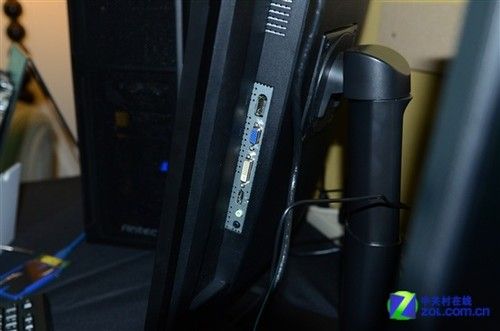 CES2012����˶����27Ӣ����ӽ���ʾ��