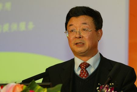 科技时代_图：信息产业部科学技术司副司长韩俊致辞 