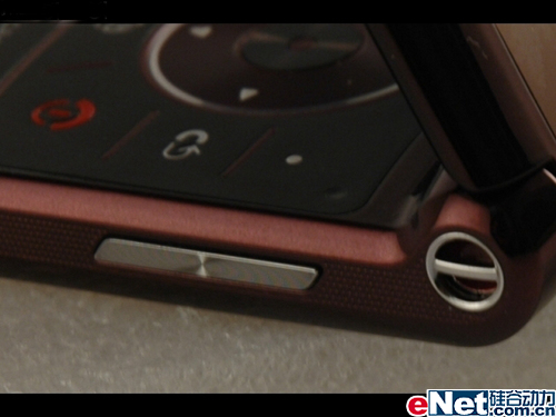���紥������Ħ�о���3G�ֻ�V9ͼ��(4)
