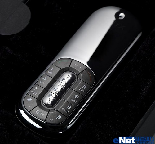 ��СMP3�ֻ�Onyx��ʽ�Ƴ�Liscio�ֻ�