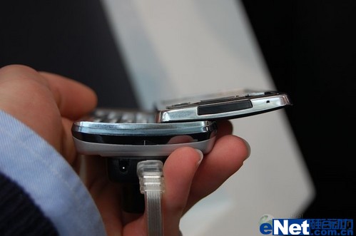 �»�Ϥ������CeBIT���ᰮ����չ̨һƳ