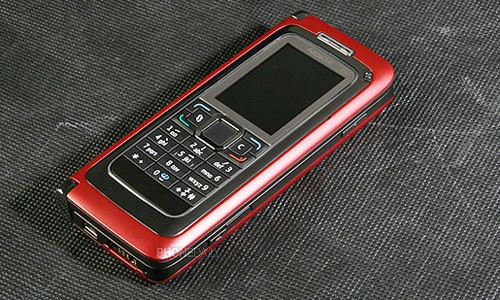 开心的马骝 诺基亚E90卖到5000元出头_手机
