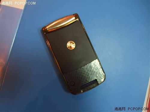 黄金价几许?摩托V8黄金版不到2000元