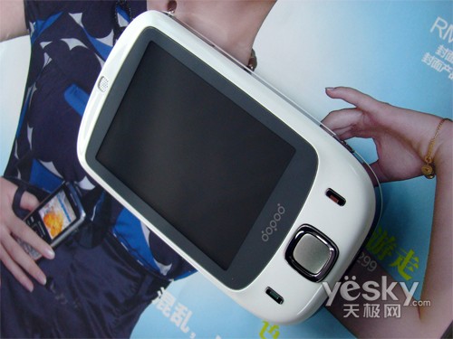 多普达S1唯美造型熠熠生辉具无敌杀伤力