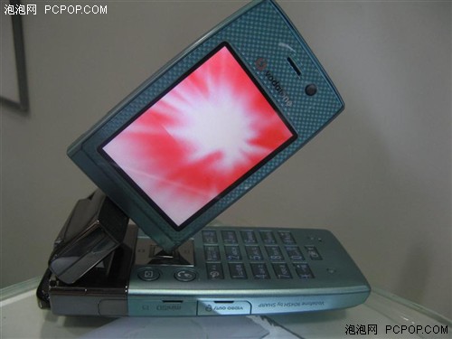 极品砖头！日系手机再次浇fans们冷水