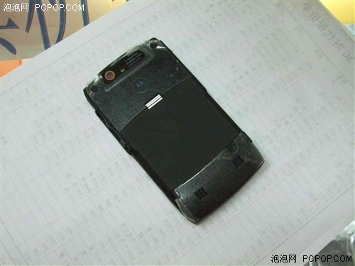 超薄全键盘智能机MOTOQ8已近2000元