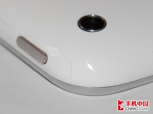 3GiPhone曝严重问题塑料外壳无故开裂