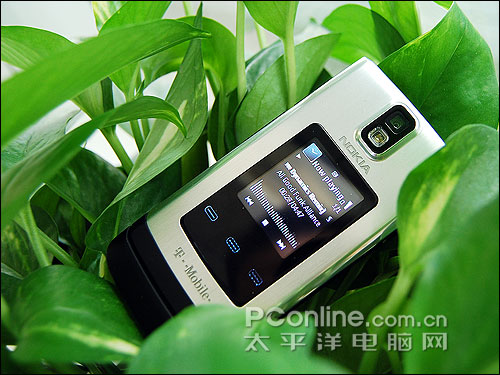 不锈钢材质诺基亚翻盖智能6650T评测