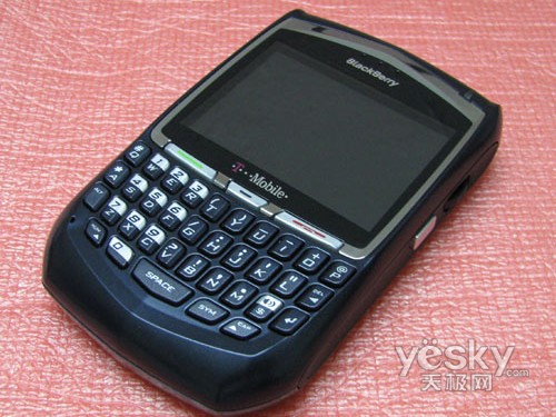 看美剧玩手机 热播美剧剧中主人公手机展示_手