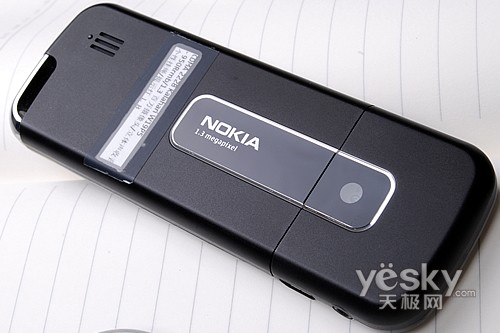 纤秀小巧 经典直板 天翼定制诺基亚2228图赏_