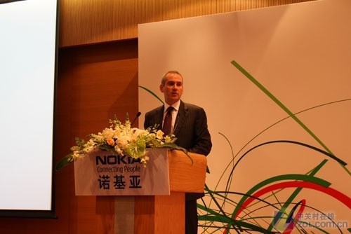 十年庆典诺基亚发布首款TD智能机6788