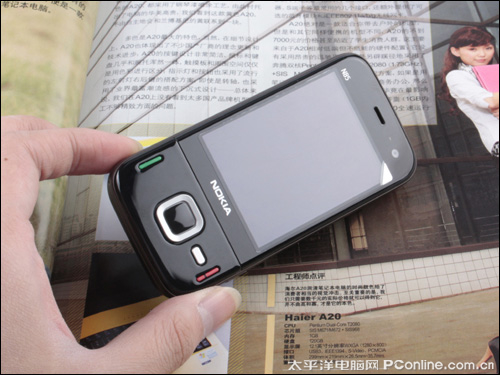 兄弟齐降!诺基亚N85仅2299 N86降至2699_手