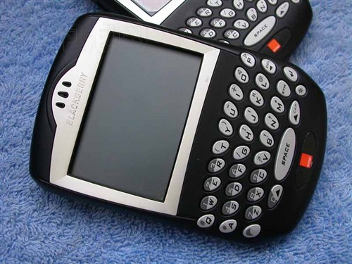 最便宜的智能机 黑莓7290不足300元钱_手机