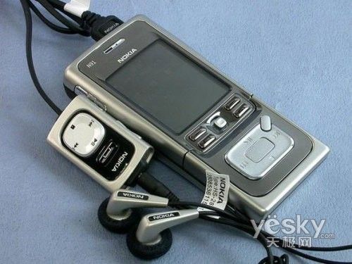 智能音乐手机贱卖诺基亚N91仅售680元