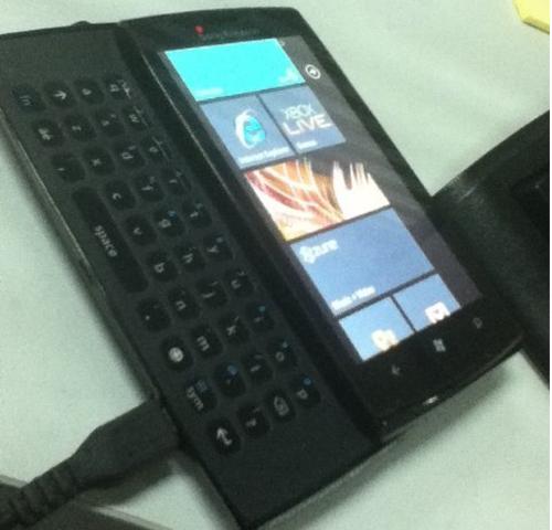 侧滑全键盘索尼爱立信WP7手机谍照曝光