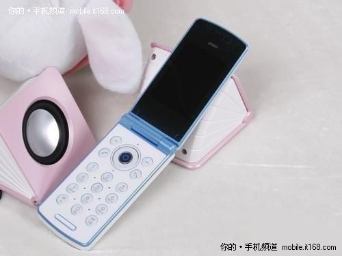 价格亲民唯美时尚 翻盖手机购买全攻略_手机