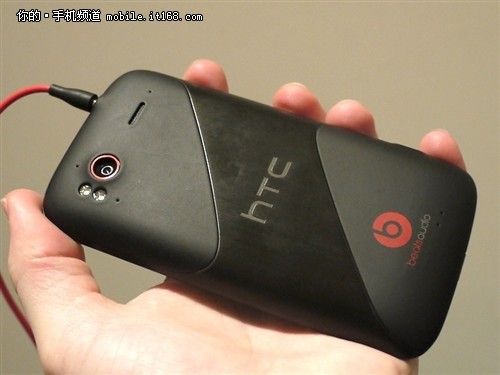 魔音浩荡 智能机htc g18仅售价3240元