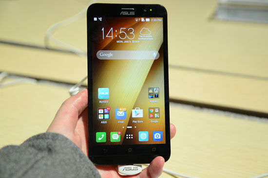 华硕ZenFone 2发布：全球首款4GB RAM手机